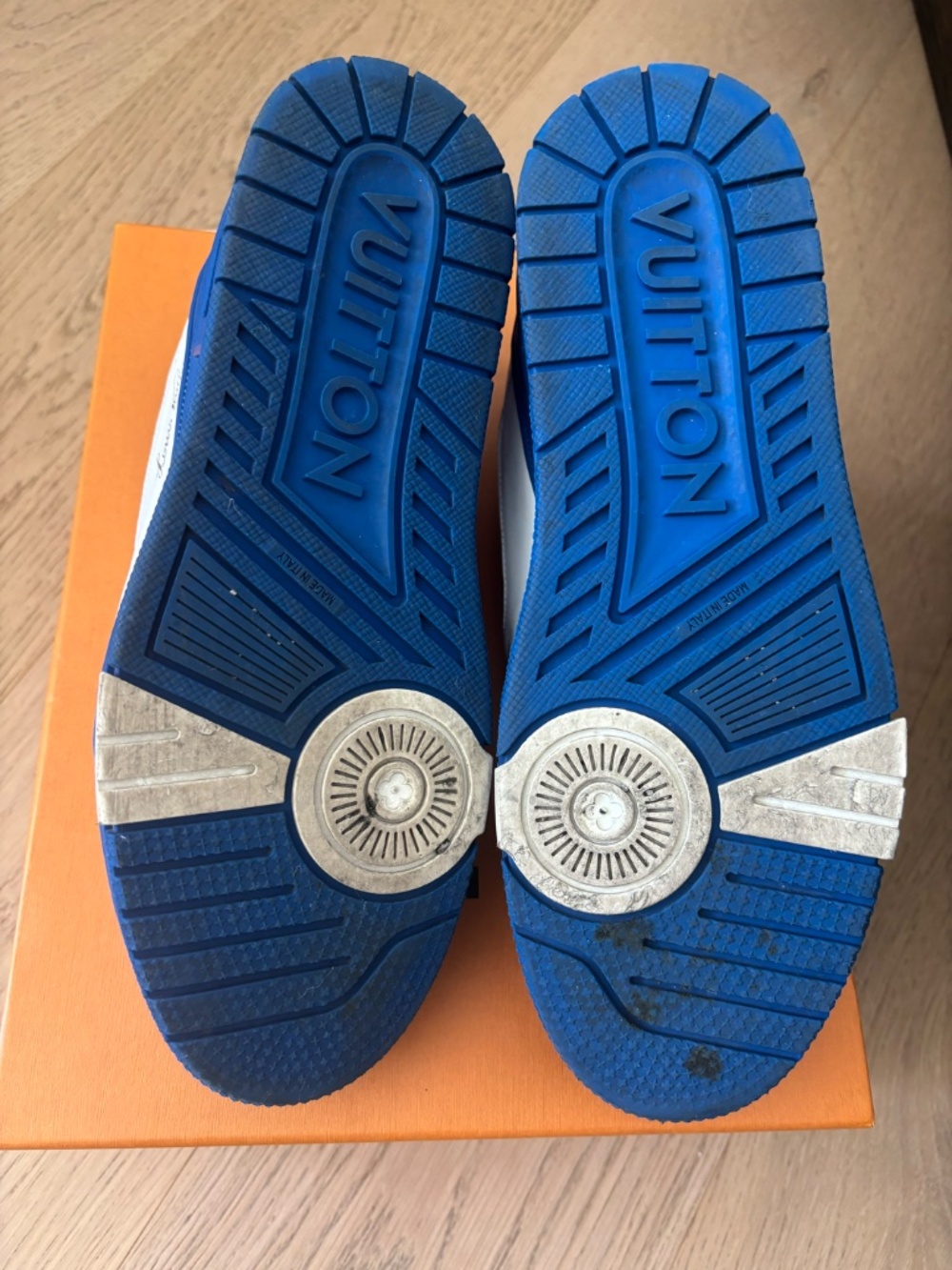 Louis Vuitton Trainer Low Signature - White Blue Size Size 7 Men's. - Picture 12 of 16